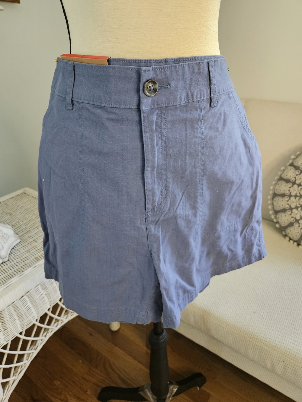 Eddie Bauer Women’s Blue High-Rise Casual Shorts